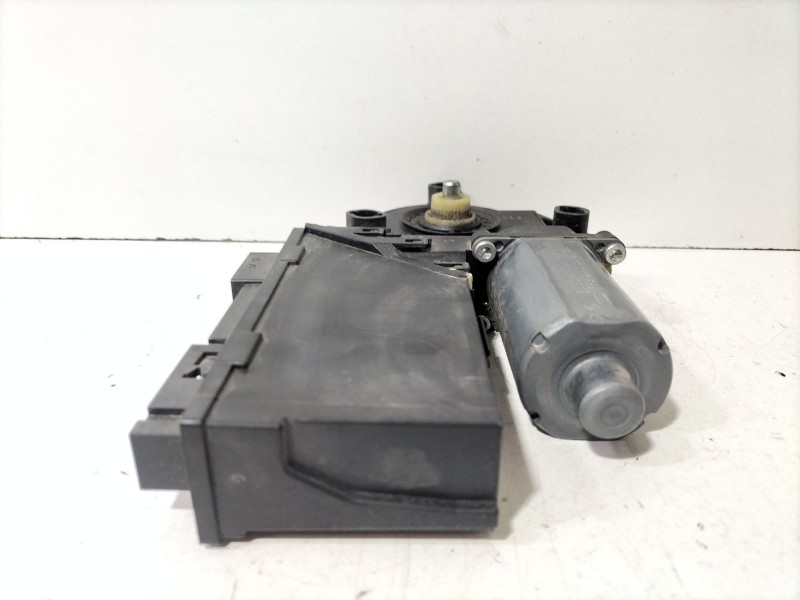 Recambio de motor elevalunas trasero izquierdo para volkswagen touareg (7la, 7l6, 7l7) 5.0 v10 tdi referencia OEM IAM 3D0959795F