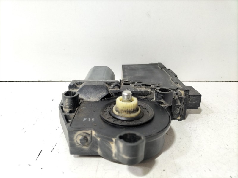 Recambio de motor elevalunas trasero izquierdo para volkswagen touareg (7la, 7l6, 7l7) 5.0 v10 tdi referencia OEM IAM 3D0959795F