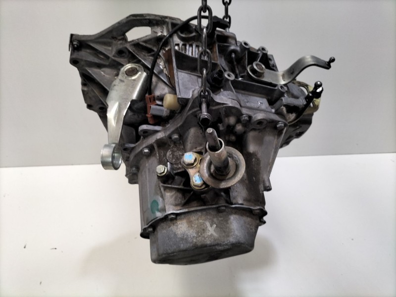 Recambio de caja cambios para citroën xantia berlina 2.0 hdi sx referencia OEM IAM 20TE40  
