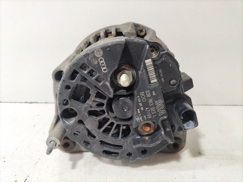 Recambio de alternador para volkswagen polo (6n2) 1.4 tdi referencia OEM IAM 038903023L  