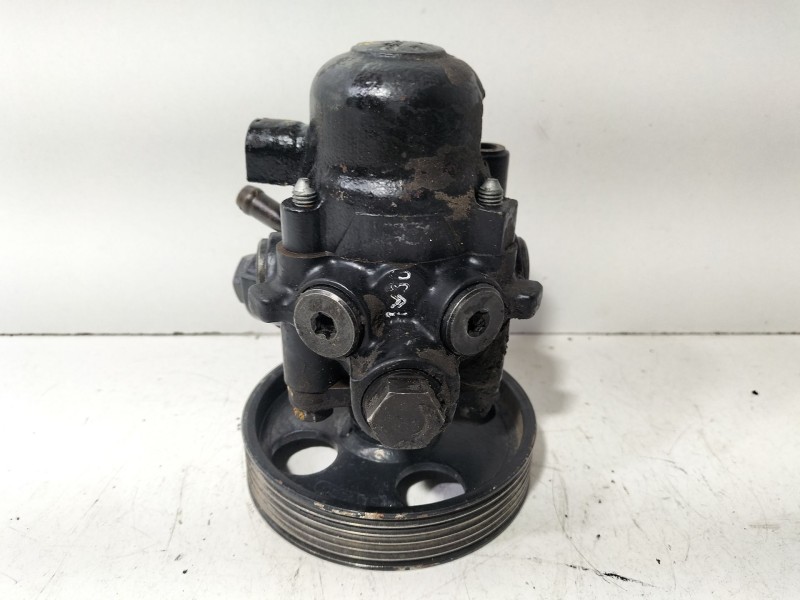 Recambio de bomba direccion para citroën xantia berlina 2.0 hdi 90/110 attraction referencia OEM IAM Citroen Xantia  