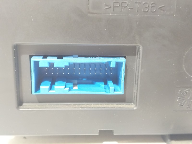 Recambio de mando climatizador para citroën c3 i (fc_, fn_) 1.1 i referencia OEM IAM 96563393XT  