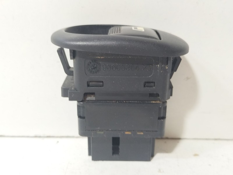 Recambio de mando elevalunas delantero derecho para citroën c3 i (fc_, fn_) 1.1 i referencia OEM IAM 96605364XT  
