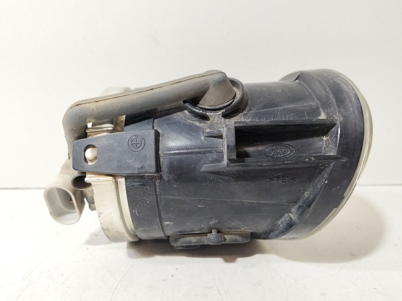 Recambio de faro antiniebla izquierdo para bmw serie 3 coupe (e46) 318 ci referencia OEM IAM 63177894017  