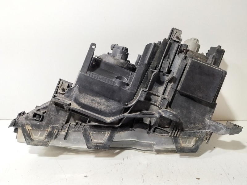 Recambio de faro derecho para bmw serie 3 coupe (e46) 318 ci referencia OEM IAM 63126904276  