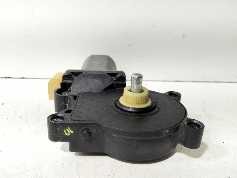 Recambio de motor elevalunas delantero izquierdo para bmw serie 3 coupe (e46) 318 ci referencia OEM IAM 83620640  