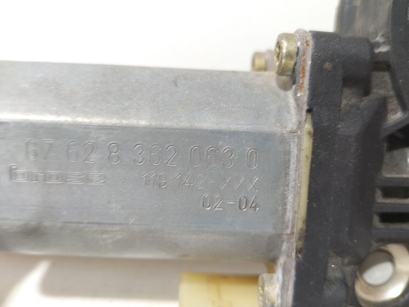 Recambio de motor elevalunas delantero derecho para bmw serie 3 coupe (e46) 318 ci referencia OEM IAM 83620630  