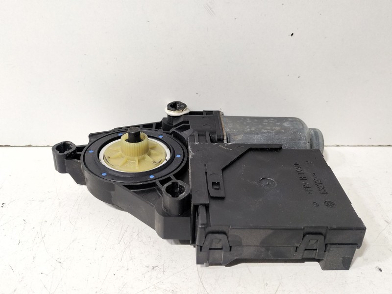 Recambio de motor elevalunas delantero derecho para skoda octavia ii (1z3) 1.9 tdi referencia OEM IAM 1T0959702R  