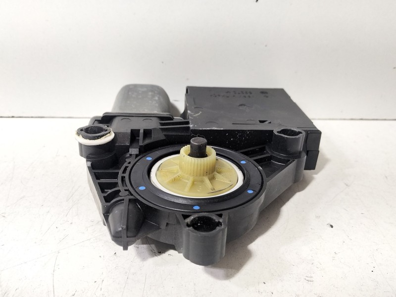 Recambio de motor elevalunas delantero derecho para skoda octavia ii (1z3) 1.9 tdi referencia OEM IAM 1T0959702R  