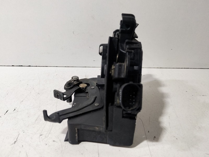 Recambio de cerradura puerta delantera derecha para bmw serie 3 coupe (e46) 318 ci referencia OEM IAM 7011250  