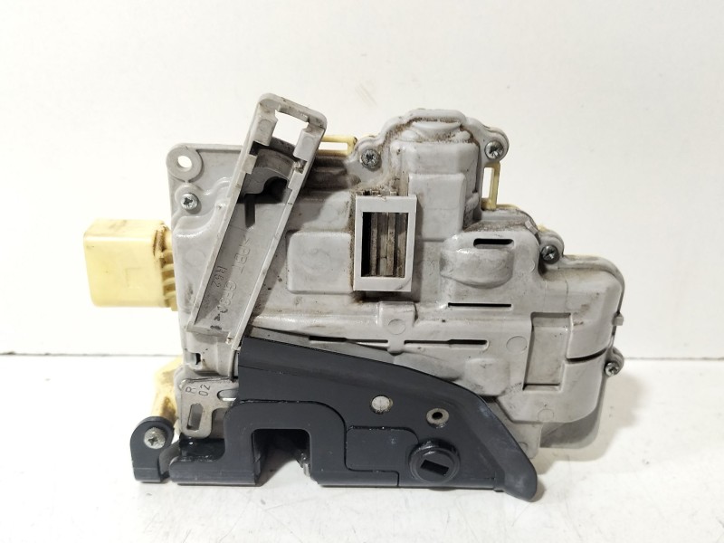 Recambio de cerradura puerta trasera derecha para volkswagen passat b6 (3c2) 2.0 tdi referencia OEM IAM 3C4839016A  