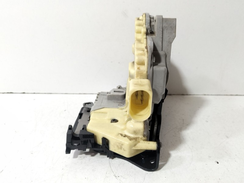 Recambio de cerradura puerta trasera derecha para volkswagen passat b6 (3c2) 2.0 tdi referencia OEM IAM 3C4839016A  