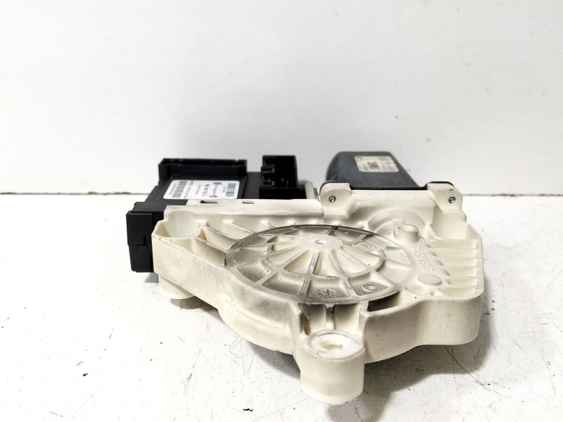 Recambio de motor elevalunas delantero derecho para volkswagen passat b6 (3c2) 2.0 tdi referencia OEM IAM 1K0959702K  