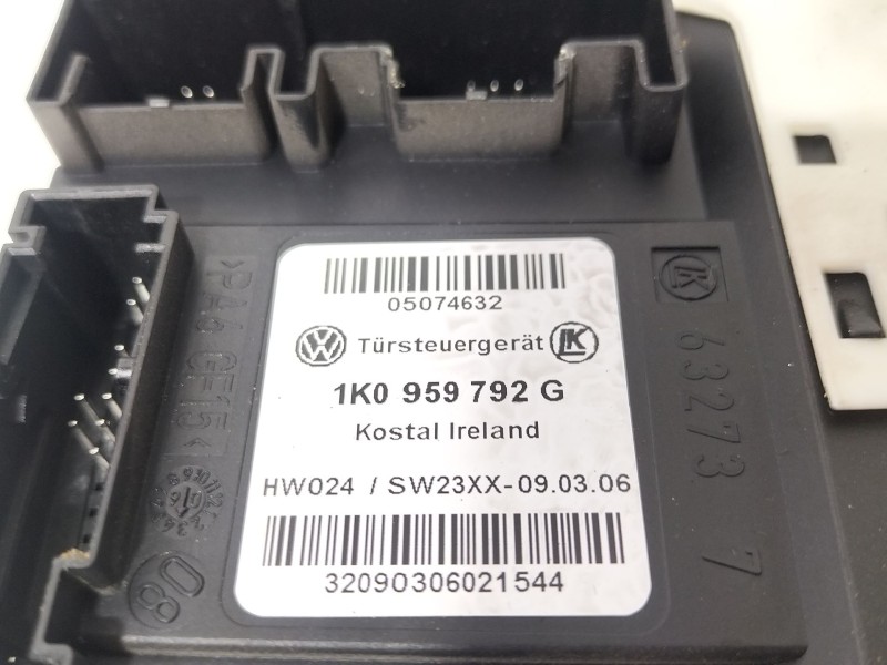 Recambio de motor elevalunas delantero derecho para volkswagen passat b6 (3c2) 2.0 tdi referencia OEM IAM 1K0959702K  