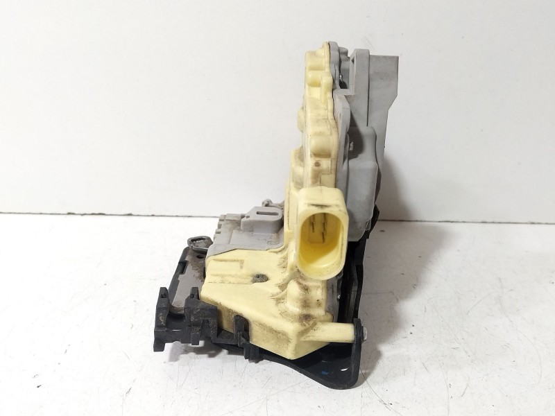 Recambio de cerradura puerta delantera derecha para volkswagen passat b6 (3c2) 2.0 tdi referencia OEM IAM 3C1837016A  