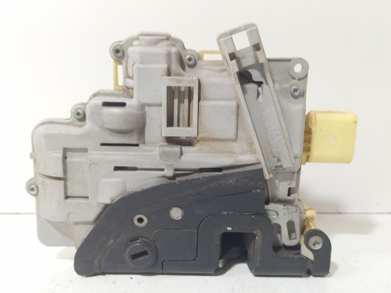 Recambio de cerradura puerta trasera izquierda para volkswagen passat b6 (3c2) 2.0 tdi referencia OEM IAM 3C4839015A  