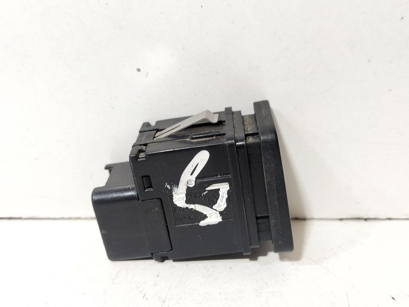 Recambio de freno de mano electrico para volkswagen passat b6 (3c2) 2.0 tdi referencia OEM IAM 3C0927225B  
