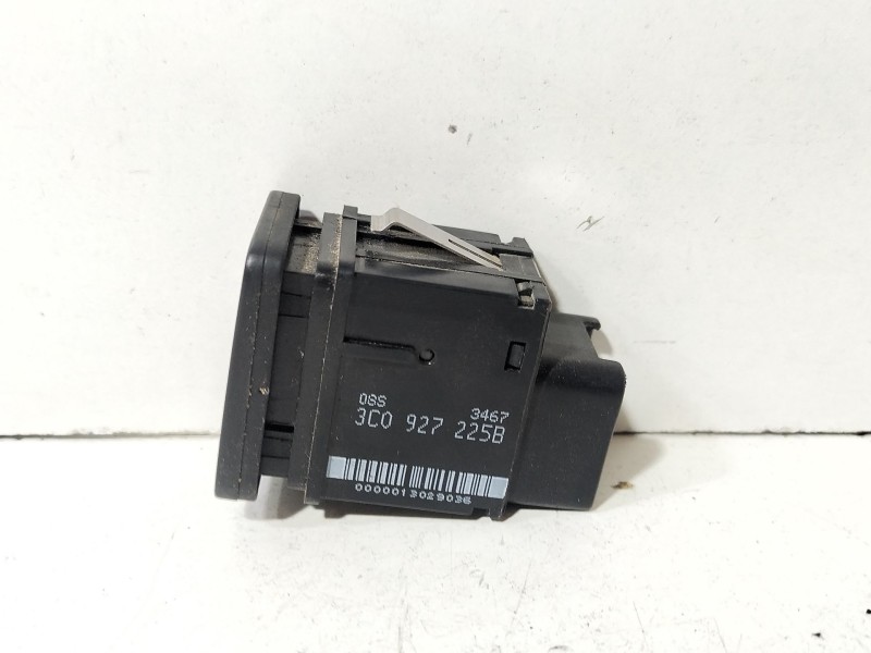 Recambio de freno de mano electrico para volkswagen passat b6 (3c2) 2.0 tdi referencia OEM IAM 3C0927225B  