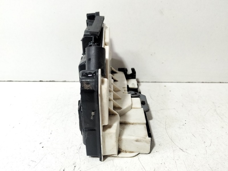 Recambio de cerradura puerta delantera derecha para seat ibiza iv sc (6j1, 6p5) 1.4 referencia OEM IAM 5N1837016A  