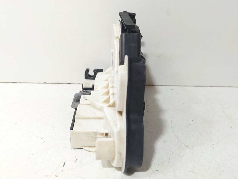 Recambio de cerradura puerta delantera izquierda para seat ibiza iv sc (6j1, 6p5) 1.4 referencia OEM IAM 5N1837015A  