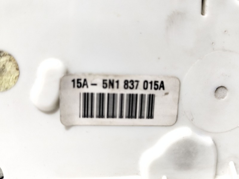 Recambio de cerradura puerta delantera izquierda para seat ibiza iv sc (6j1, 6p5) 1.4 referencia OEM IAM 5N1837015A  