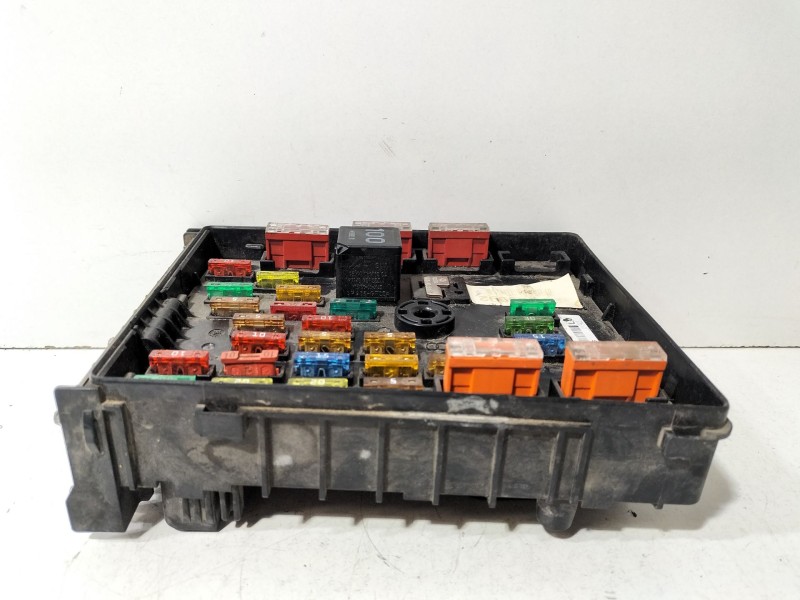 Recambio de caja reles / fusibles para volkswagen passat b6 (3c2) 2.0 tdi referencia OEM IAM 1K0937124K  