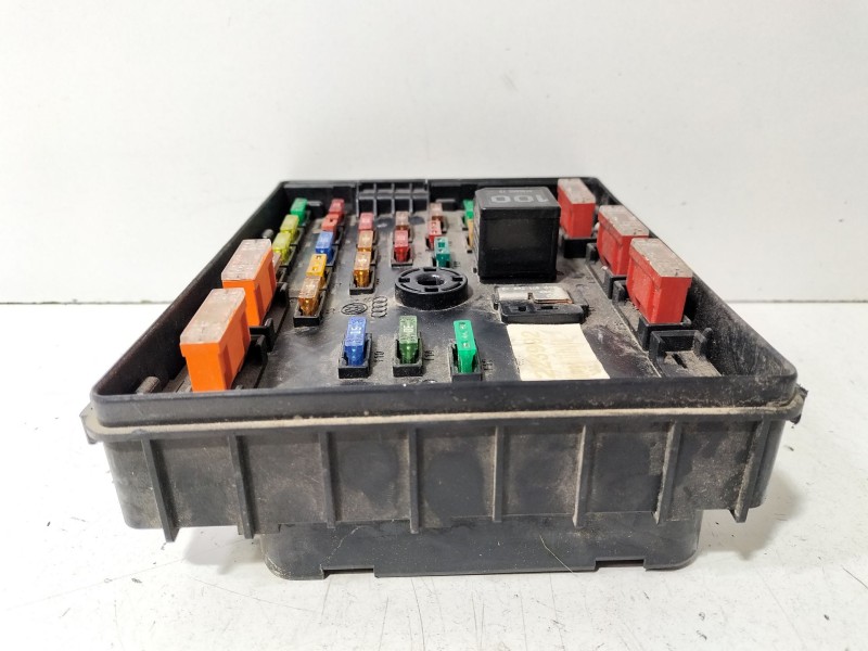 Recambio de caja reles / fusibles para volkswagen passat b6 (3c2) 2.0 tdi referencia OEM IAM 1K0937124K  