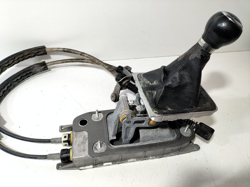 Recambio de palanca cambio para volkswagen passat b6 (3c2) 2.0 tdi referencia OEM IAM 1K0711061A  