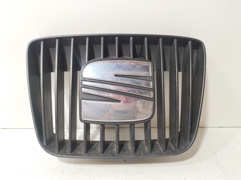 Recambio de rejilla paragolpes delantero para seat ibiza ii (6k1) 1.9 sdi referencia OEM IAM 6K0853654D  