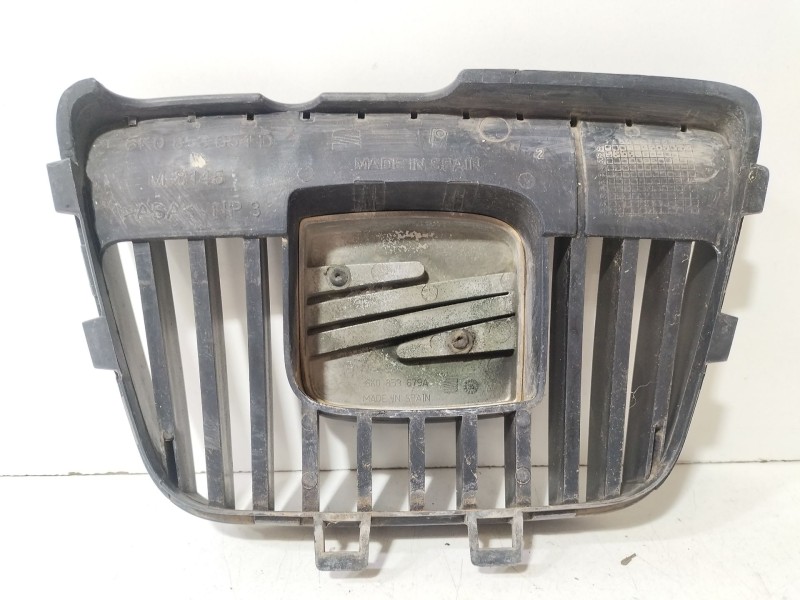 Recambio de rejilla paragolpes delantero para seat ibiza ii (6k1) 1.9 sdi referencia OEM IAM 6K0853654D  