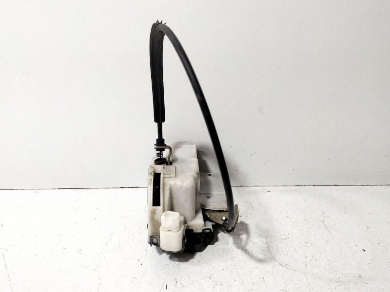 Recambio de cerradura puerta delantera derecha para seat ibiza ii (6k1) 1.9 sdi referencia OEM IAM 6K4837016D  