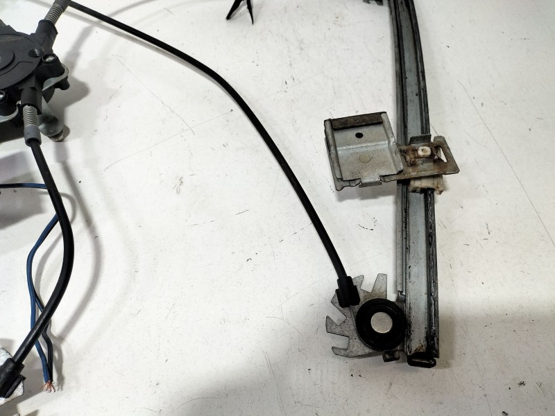 Recambio de elevalunas delantero izquierdo para seat ibiza ii (6k1) 1.9 sdi referencia OEM IAM 6K4837401P  