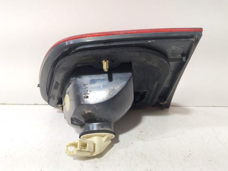Recambio de piloto trasero derecho interior para seat ibiza ii (6k1) 1.9 sdi referencia OEM IAM 6K6945108C  