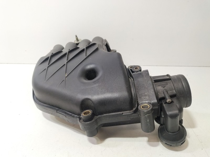 Recambio de colector admision para seat ibiza ii (6k1) 1.9 sdi referencia OEM IAM 038129713H  