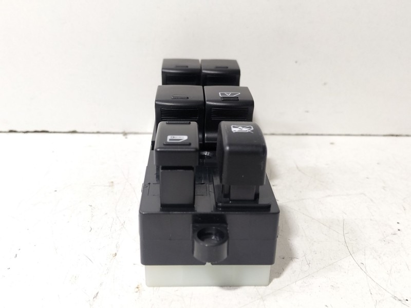 Recambio de mando elevalunas delantero izquierdo para nissan navara np300 (d40) 3.0 dci 4wd referencia OEM IAM BOT-1492-P14  