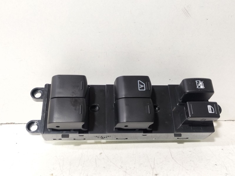 Recambio de mando elevalunas delantero izquierdo para nissan navara np300 (d40) 3.0 dci 4wd referencia OEM IAM BOT-1492-P14  