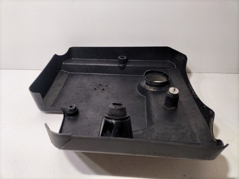 Recambio de tapa motor para seat ibiza ii (6k1) 1.9 sdi referencia OEM IAM 03G103925L  