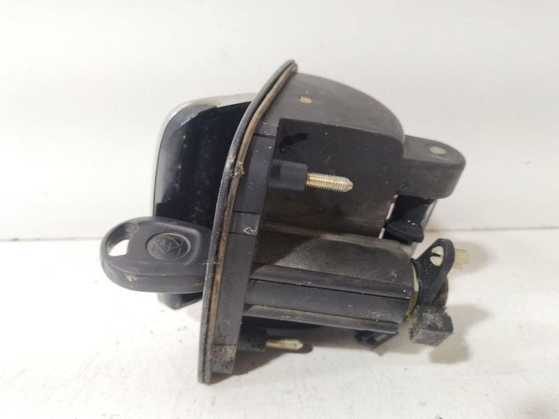 Recambio de maneta porton para seat ibiza ii (6k1) 1.9 sdi referencia OEM IAM Seat Ibiza 6K  