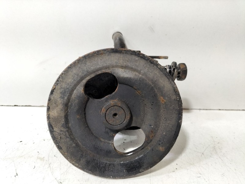 Recambio de bomba direccion para mitsubishi montero (l040) 2300 td (2-ptas.) referencia OEM IAM Mitsubishi Montero L040  