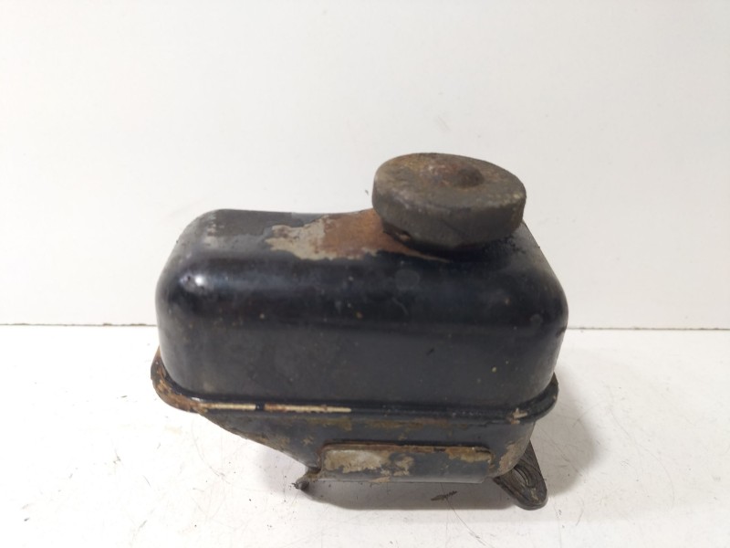 Recambio de deposito servo para mitsubishi montero (l040) 2300 td (2-ptas.) referencia OEM IAM Mitsubishi Montero L040  