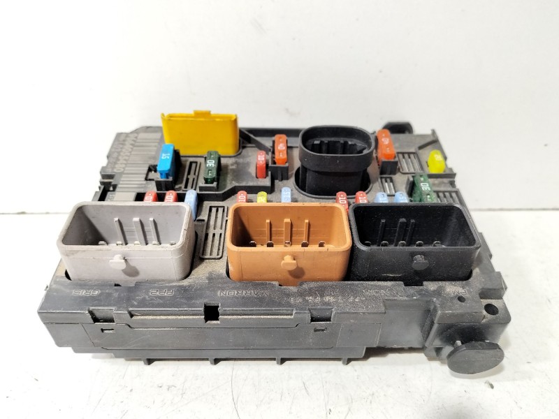 Recambio de caja reles / fusibles para citroën c3 i (fc_, fn_) 1.1 i referencia OEM IAM 9664055480  