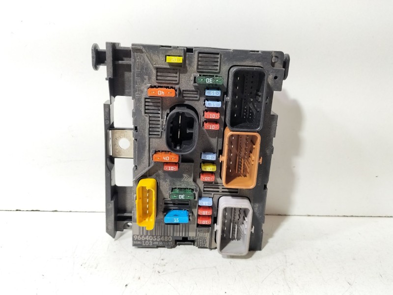 Recambio de caja reles / fusibles para citroën c3 i (fc_, fn_) 1.1 i referencia OEM IAM 9664055480  