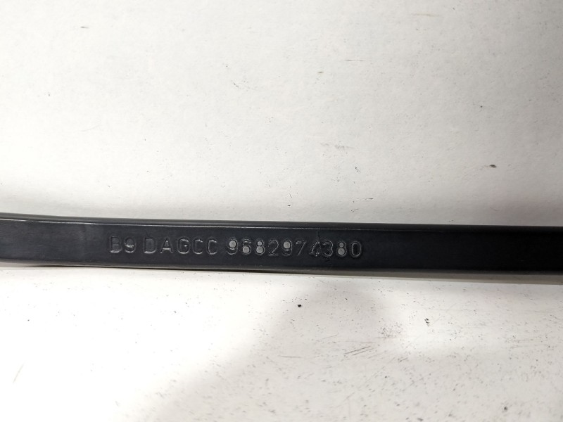 Recambio de brazo limpia delantero izquierdo para citroën berlingo multispace (b9) 1.6 hdi 110 referencia OEM IAM 9682974380  