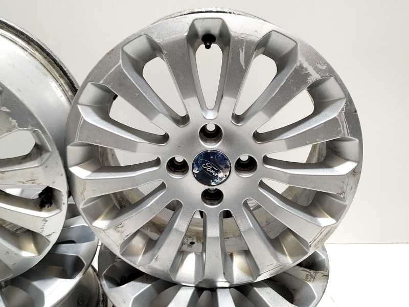 Recambio de juego llantas para ford ka (ru8) 1.2 referencia OEM IAM 9S5J1007BA  