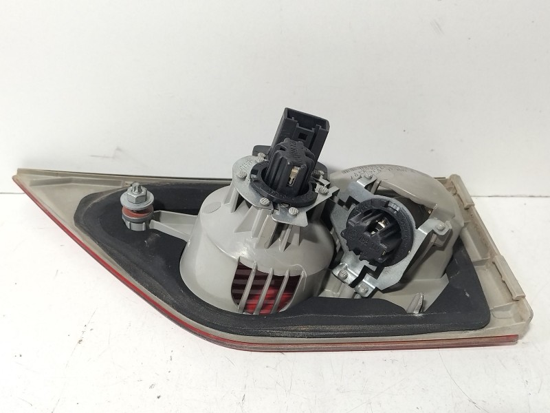Recambio de piloto trasero izquierdo de porton para bmw x3 (e83) 3.0 d referencia OEM IAM 63213418441  
