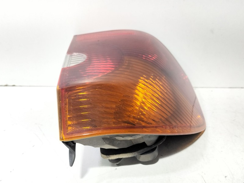 Recambio de piloto trasero izquierdo para bmw x3 (e83) 3.0 d referencia OEM IAM 63216990167  