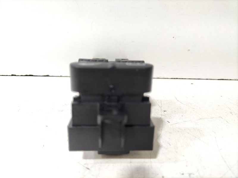 Recambio de mando elevalunas delantero izquierdo para volkswagen golf iv (1j1) 1.9 tdi referencia OEM IAM 1J3959857  