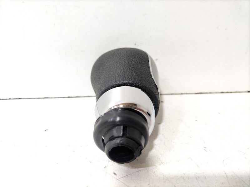 Recambio de pomo palanca cambio para ford focus berlina (cap) ghia referencia OEM IAM Ford Focus 6 Velocidades  