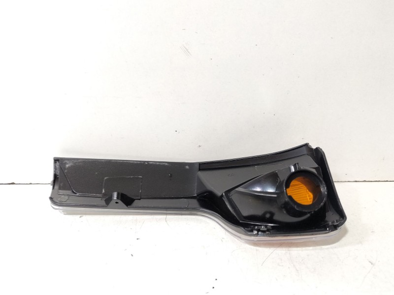 Recambio de piloto intermitente de retrovisor izquierdo para iveco daily vi caja/chasis 33s13, 35s13, 35c13 referencia OEM IAM I