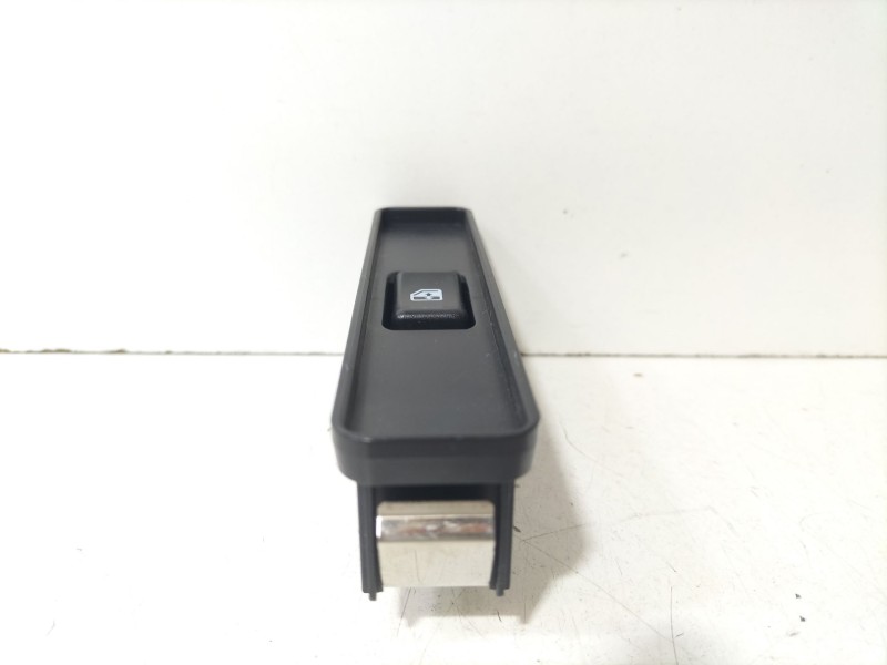 Recambio de mando elevalunas delantero derecho para suzuki vitara (et, ta, td) 2.0 v6 24v a las 4 ruedas (sv620) referencia OEM 